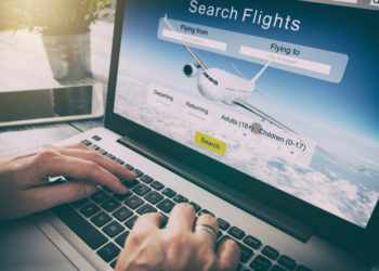 Will you save money on flights if you use private browsing?