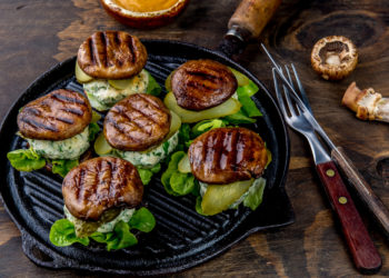 How to make an Asiatic flair vegan mushroom burger?