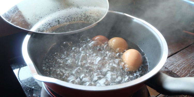 This is the right way to boil an egg